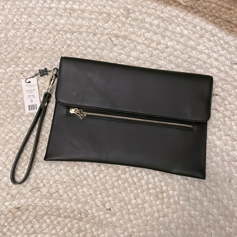 NWT BCBG Generation Black Sara Clutch